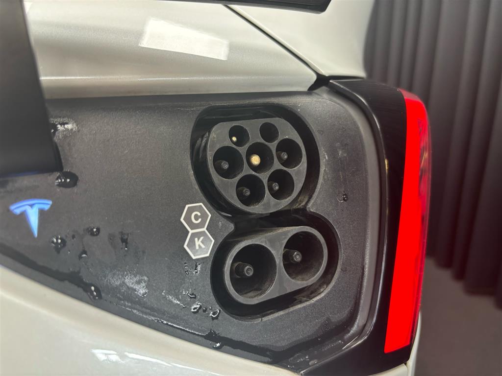 Tesla Model Y EL Long Range AWD 514HK 5d Aut. - Billede 32